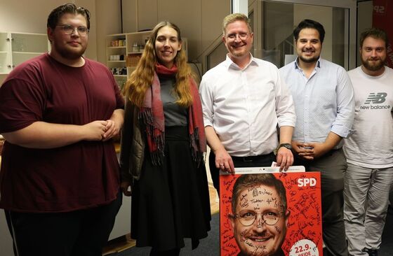 von Links: Laszlo Takacs, Annika Wollert, MdL Sebastian Rüter, Ali Zarabi, Lukas Quint und Yann Biegert.