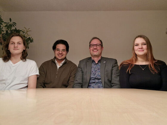 Nico Wöhrle, Ali Zarabi, Bernd Heinzelmann, Melissa Burkhard und Yann Biegert. Foto: Gemeinde Schenkenzell