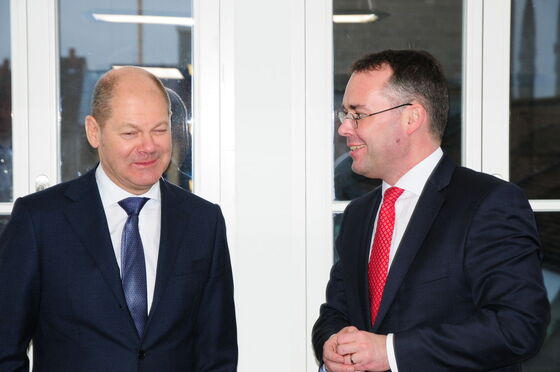 Peter Friedrich gemeinsam mit Olaf Scholz